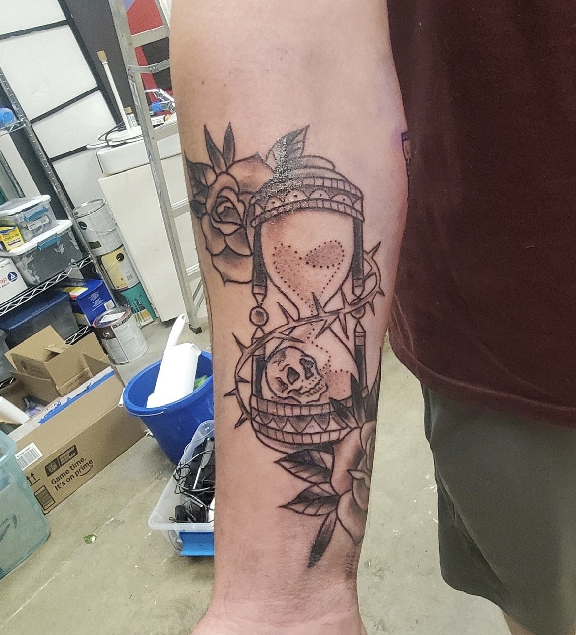 Hourglass Skull